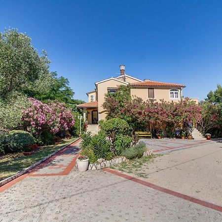Apartmani Mavrinac Nerezine Bagian luar foto