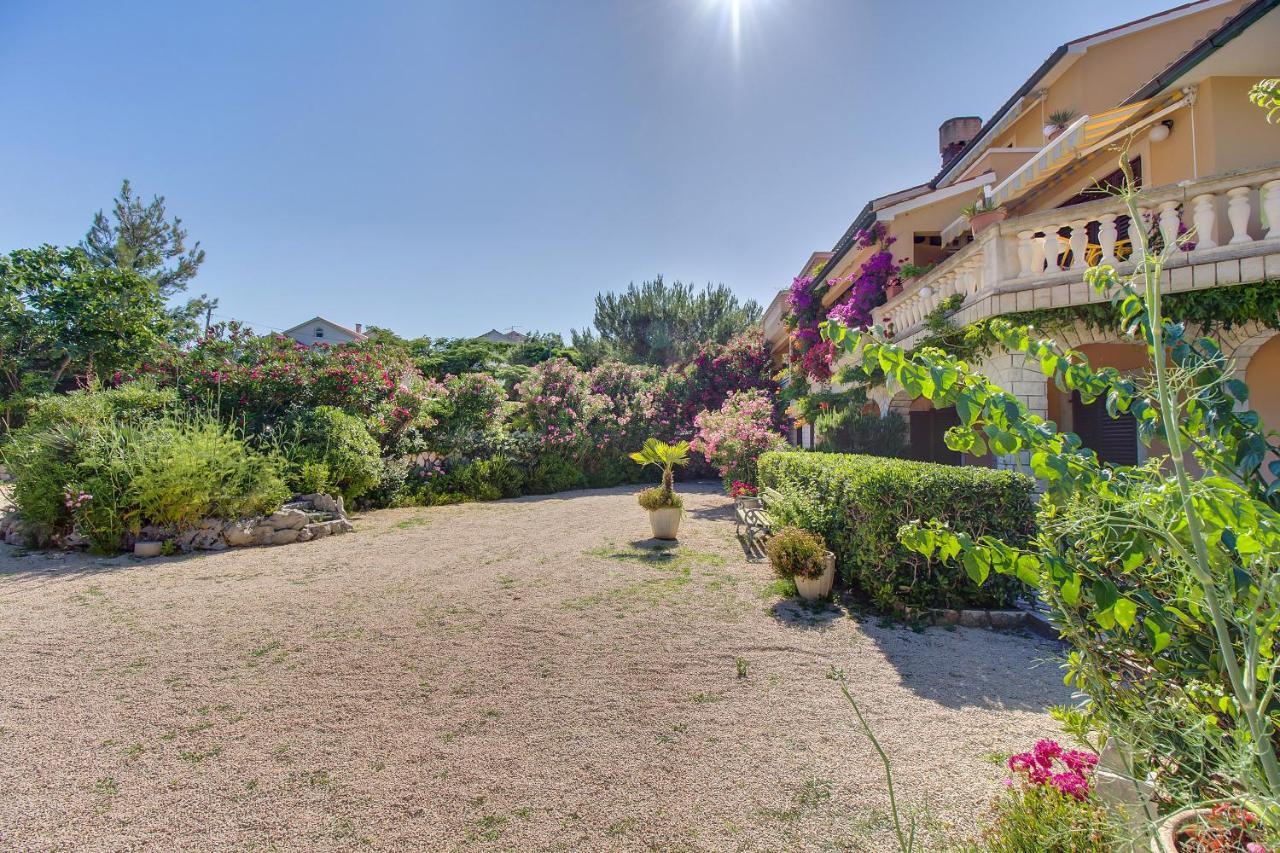Apartmani Mavrinac Nerezine Bagian luar foto
